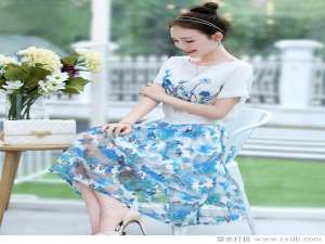 夏天的花和衣服
